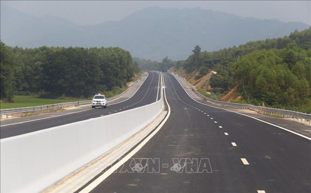 Lào nghiên cứu tuyến cao tốc mới nối thủ đô Vientiane với Việt Nam