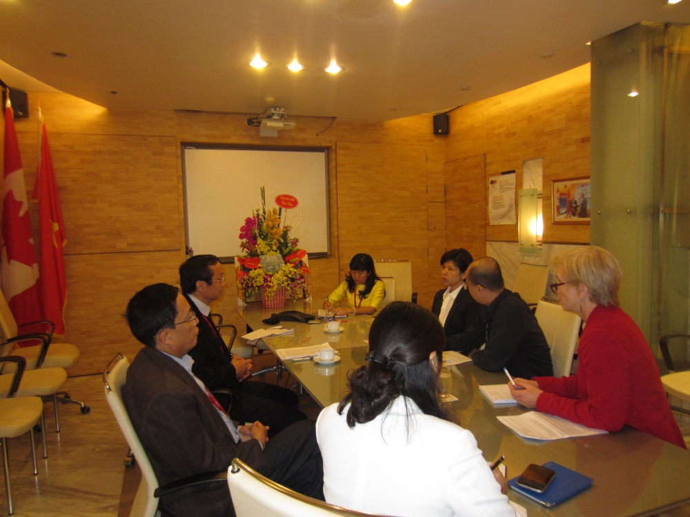 Phó Chủ tịch UBND tỉnh Hà Tĩnh – Đặng Ngọc Sơn thăm và làm việc với Đại sứ đặc mệnh toàn quyền Canada tại Việt Nam