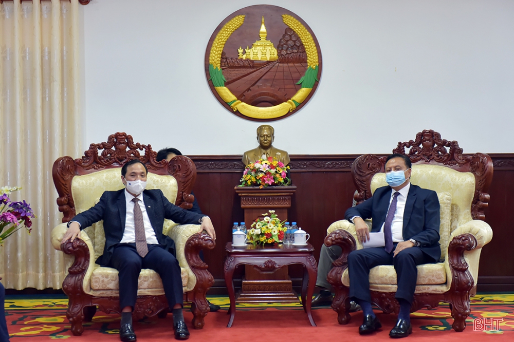 Lãnh đạo Hà Tĩnh chúc tết Bunpimay và dự khởi công công trình thuỷ lợi tại Lào