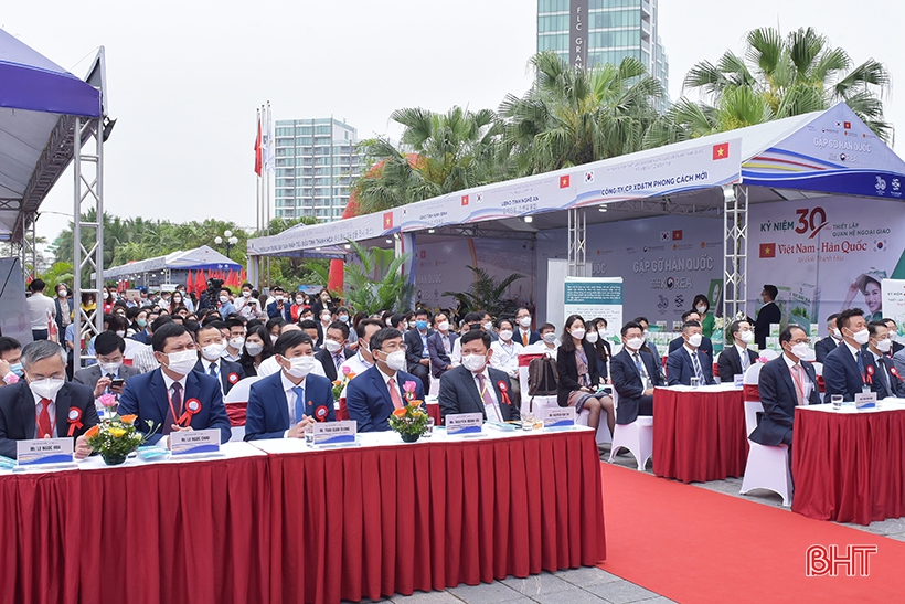 Ấn tượng sản phẩm tiêu biểu Hà Tĩnh tại Hội nghị gặp gỡ Hàn Quốc 2022