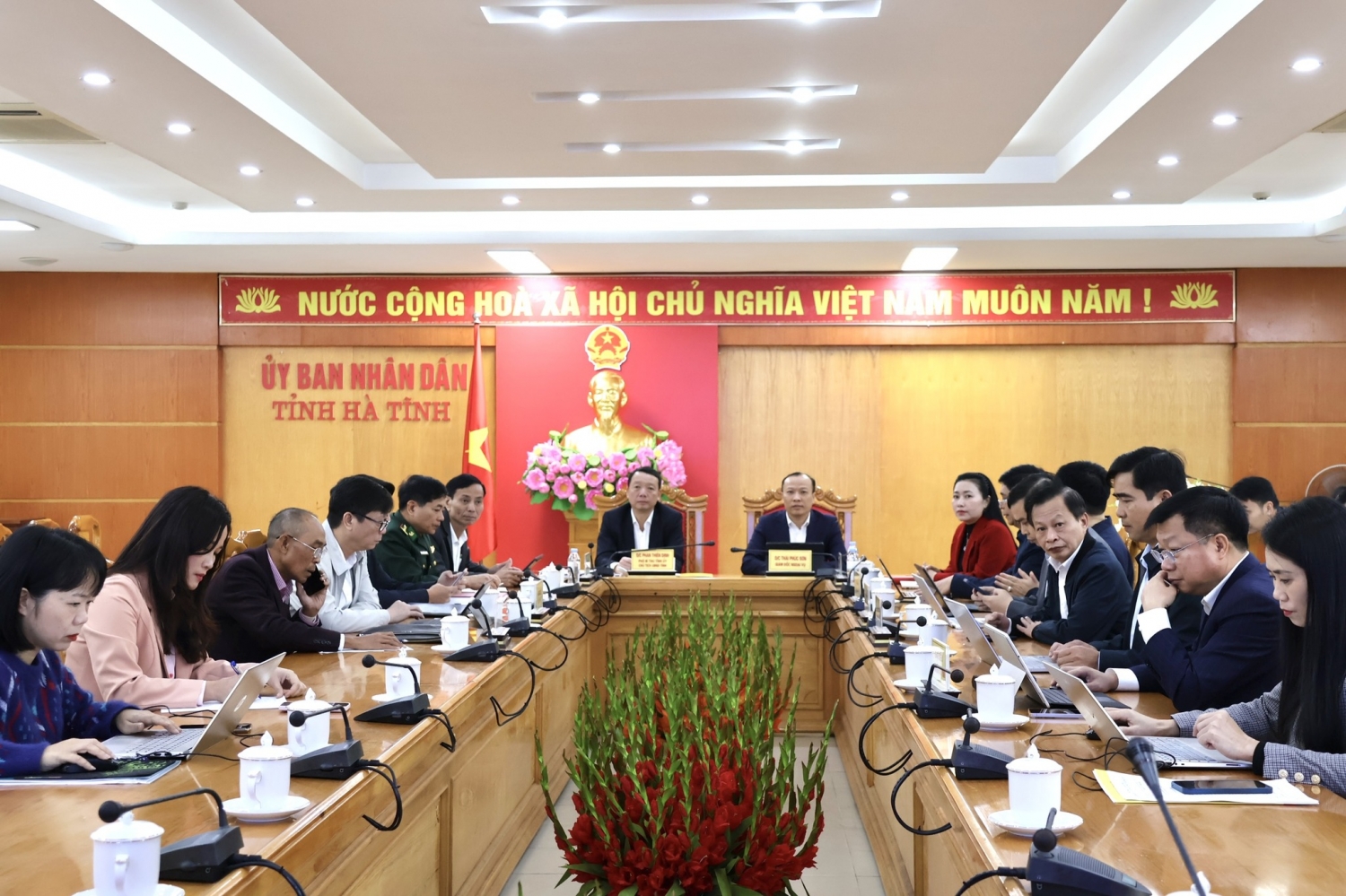 Phát huy tinh thần 