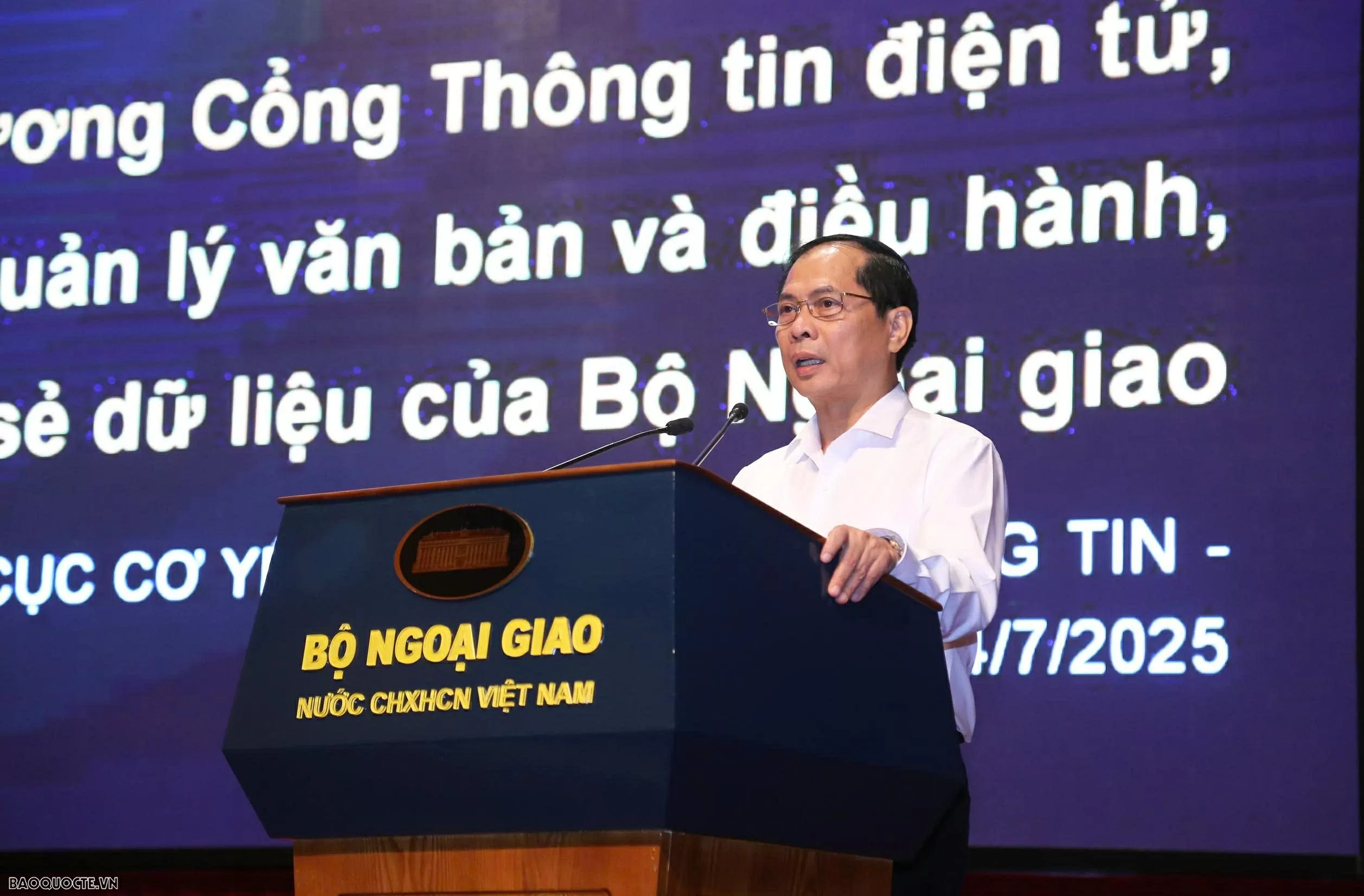 Bộ Ngoại giao phát động phong trào Bình dân học vụ số và khai trương 3 phần mềm trọng yếu trong Dự án xây dựng Chính phủ điện tử