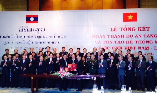 Việt Nam - Lào hoàn thành Dự án Tăng dày và tôn tạo hệ thống mốc quốc giới Việt Nam - Lào