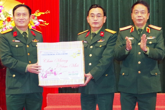Thượng tướng Võ Trọng Việt chúc tết Đảng bộ, nhân dân Hà Tĩnh