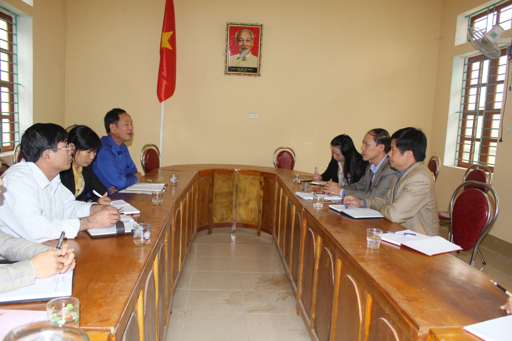 Sở Ngoại vụ thăm, làm việc với xã Sơn An, huyện Hương Sơn.