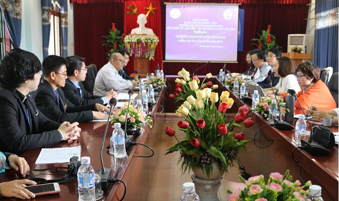 Tăng cường trao đổi, hợp tác văn hóa giữa Đại học Hà Tĩnh với Đại học Nakhon Phanom