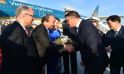 Thủ tướng đến Frankfurt , bắt đầu thăm CHLB Đức