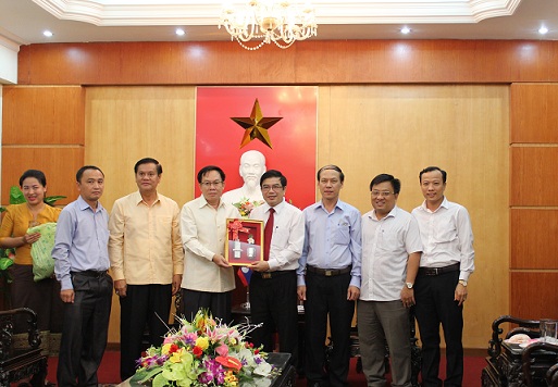 Tăng cường phối hợp về công tác đối ngoại với địa phương nước bạn Lào trong tình hình mới
