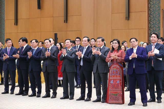Thủ tướng Phạm Minh Chính gặp mặt, chiêu đãi đoàn ngoại giao tại Việt Nam