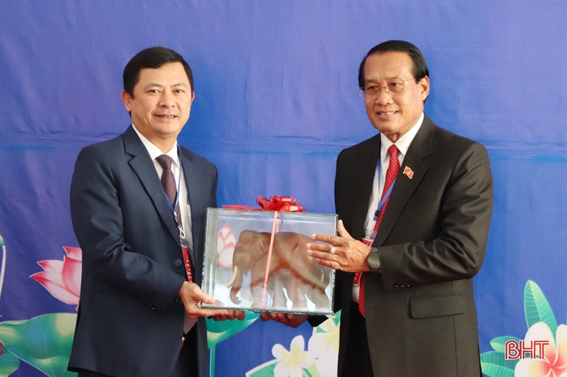 Lãnh đạo Hà Tĩnh dự lễ kỷ niệm hữu nghị Lào - Việt Nam tại tỉnh Khăm Muồn